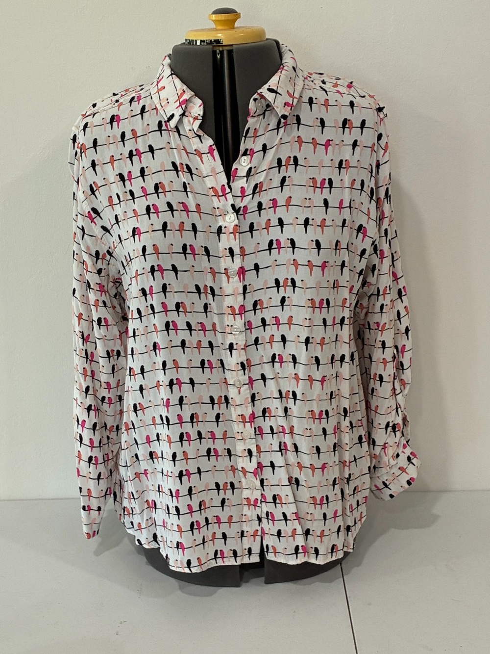 Jane & Delancey Bird Print Blouse 1X Plus Size Roll-Tab Sleeve Rayon Tunic EUC